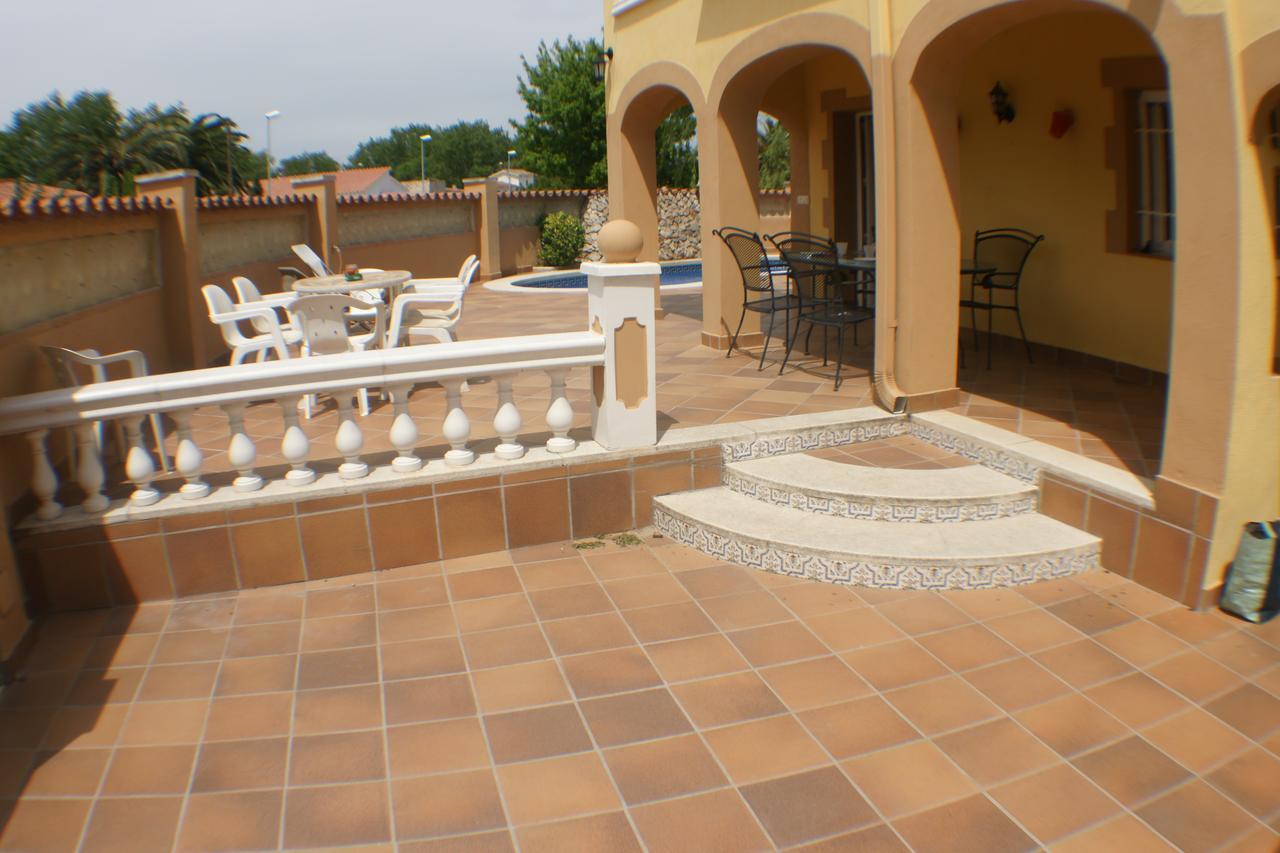Goldhome - Carlit - Casa 9 Habitaciones, Piscina Privada, Sala De Juegos Empuriabrava Exterior foto