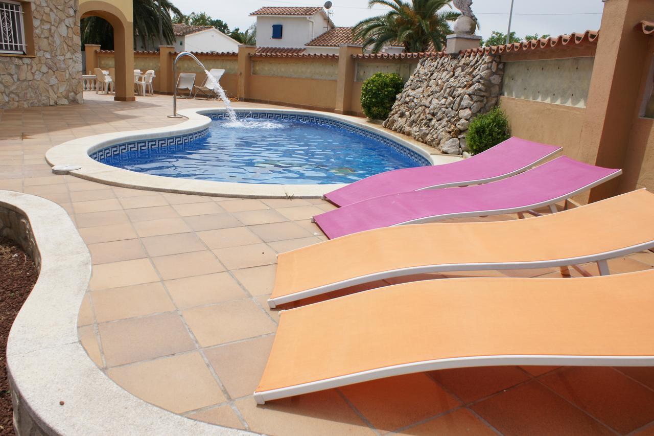 Goldhome - Carlit - Casa 9 Habitaciones, Piscina Privada, Sala De Juegos Empuriabrava Exterior foto
